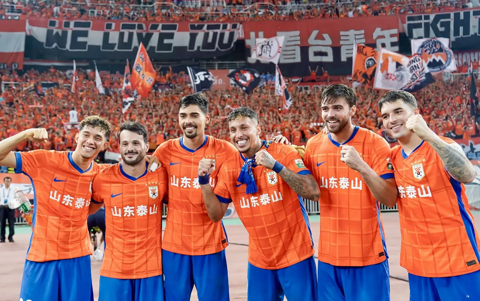 开云入口-法甲窗口期再迎强敌，山东泰山官宣签约，主帅态度——态度坚定，纪律约束更严格的简单介绍