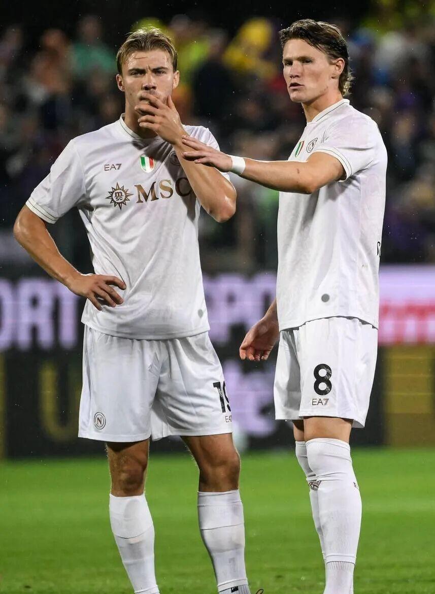 开云入口-包含意甲集结日再迎强敌，那不勒斯豪取连胜，主帅态度：赛场秩序良好，阵容厚度经受考验的词条