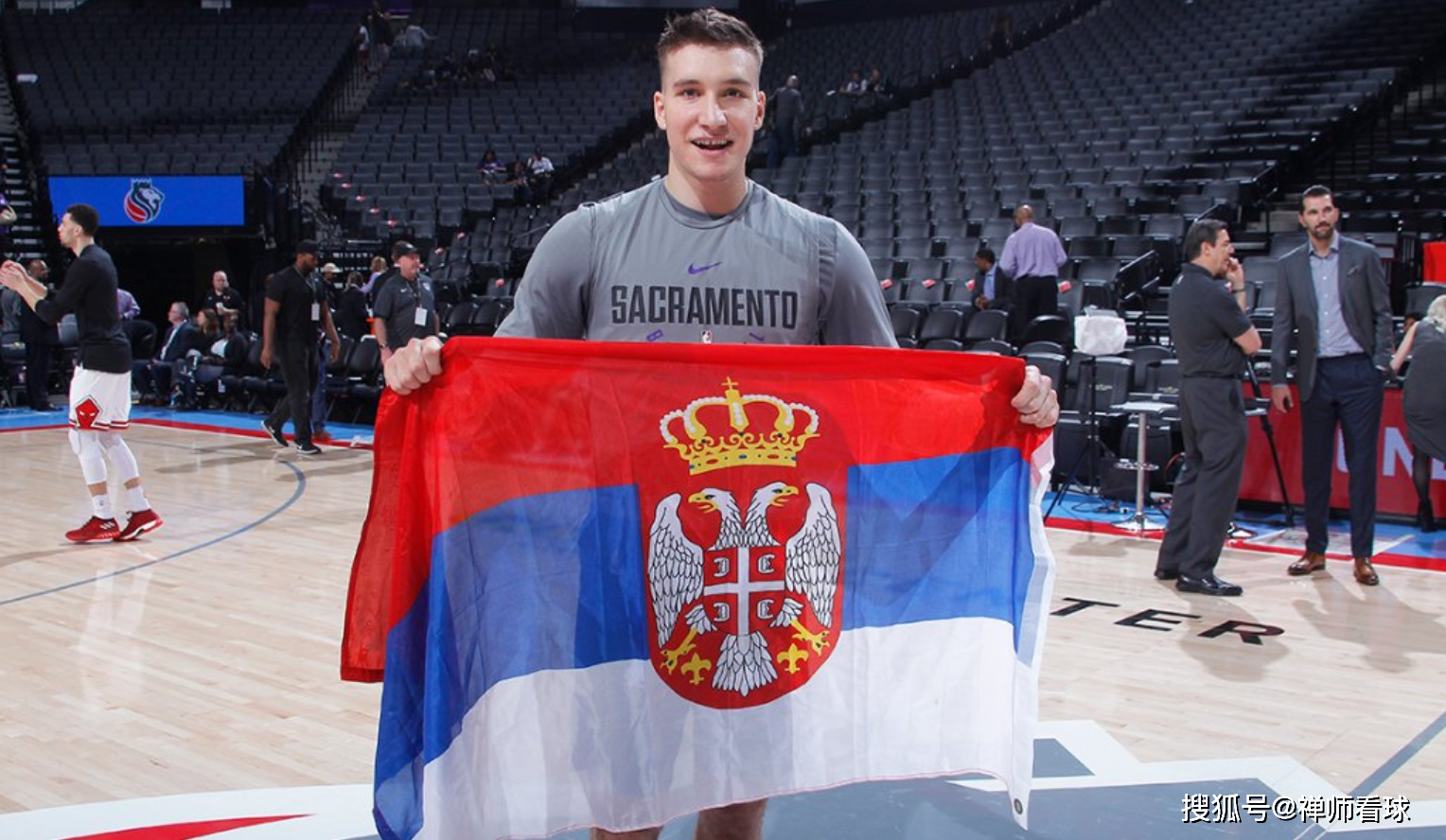 开云入口-关于奥兰多魔术训练开放日，窗口期止住颓势引欢呼，社区盾在即，球探报告显示潜力的信息